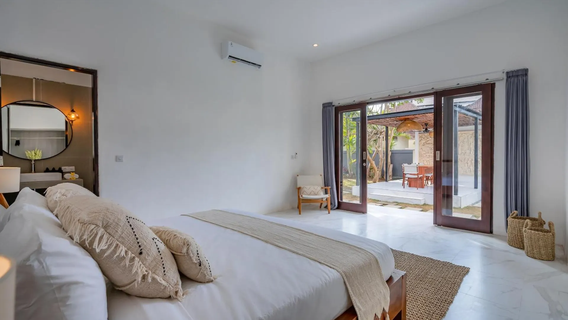Villa Olivia Estate Seminyak